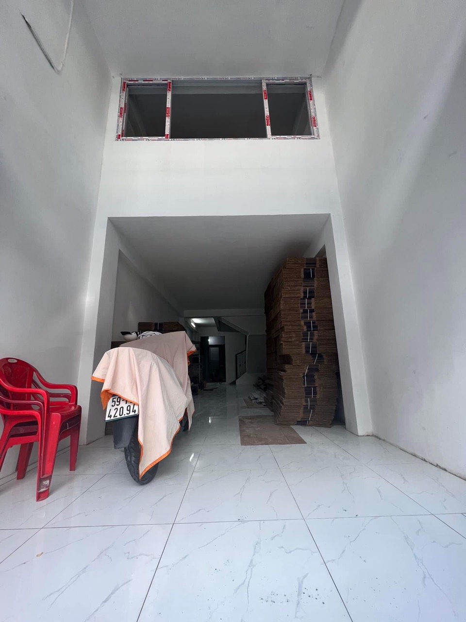 Cho thuê nhà nguyên căn MTĐ Đặng Văn Ngữ p13, quận Phú Nhuận.